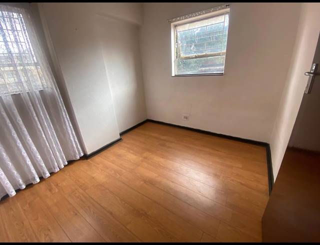 3 BEDROOM FLAT FOR SALE IN VEREENIGING CENTRAL